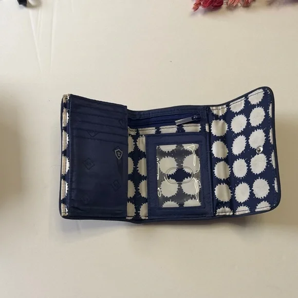 Vera Bradley Navy and Cream Quilted Fold Wallet - Picture 4 of 4